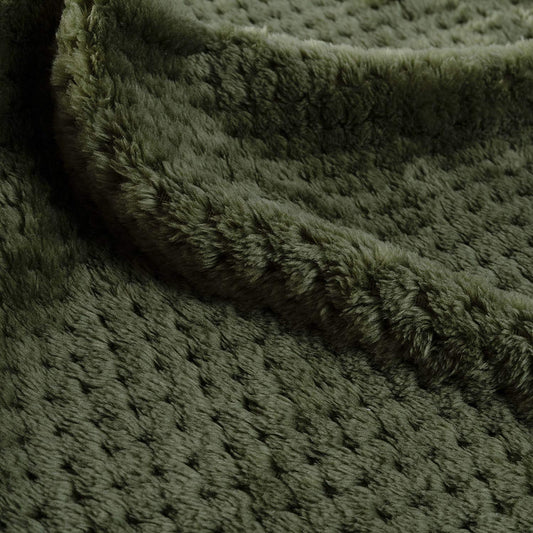 Dog Blanket or Cat Blanket or Pet Blanket, Warm Soft Fuzzy Blankets for Puppy, Small, Medium, Large Dogs or Kitten, Cats, Plush Fleece Throws for Bed, Couch, Sofa, Travel (M/32" x 40", Dark Green)