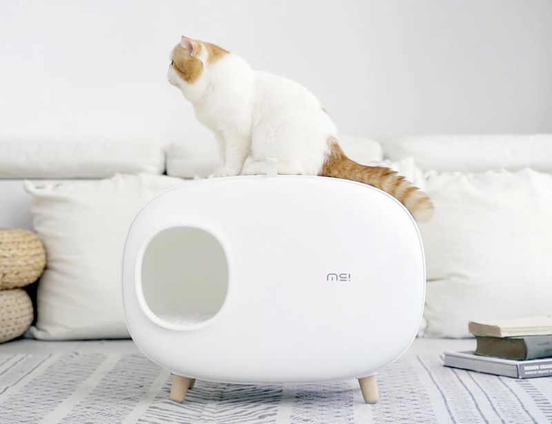 Beautiful cat litter box top